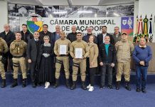 Ato de bravura de policiais militares é reconhecido pelo Legislativo caçadorense