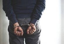 Homem com três mandados de prisão é capturado em Caçador