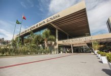 Deputados aprovam aumento dos próprios salários em tempo recorde