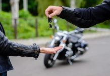 O que preciso saber antes de vender a minha moto