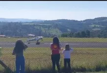 Vento faz avião balançar e arremeter em Videira