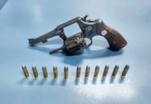 Homem é preso com arma dentro de carro após briga em Macieira