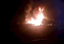 Casa é destruída pelo fogo em Lebon Régis