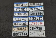 Placas veiculares são encontradas em trecho alagado na SC-453