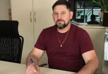 Macieira assina convênio com hospital de Videira