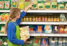 Domingos e feriados: Projeto permite funcionamento de comércio