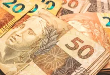 Primeira parcela do décimo terceiro deve ser paga até esta quinta