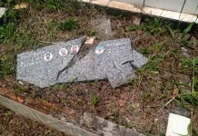 Vândalos depredam túmulos no Cemitério dos Corrêa