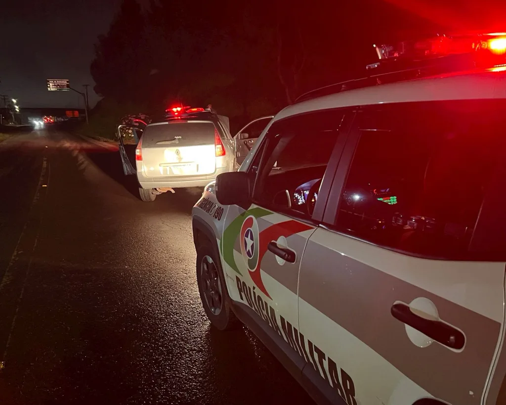 Polícia de Fraiburgo apreende droga em veículo na SC-452