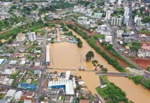 Caçador sofre novamente com enchente