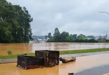 Madrugada de alagamentos em Fraiburgo