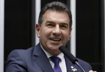 Incentivo financeiro ao estudante do ensino médio é aprovado na Câmara