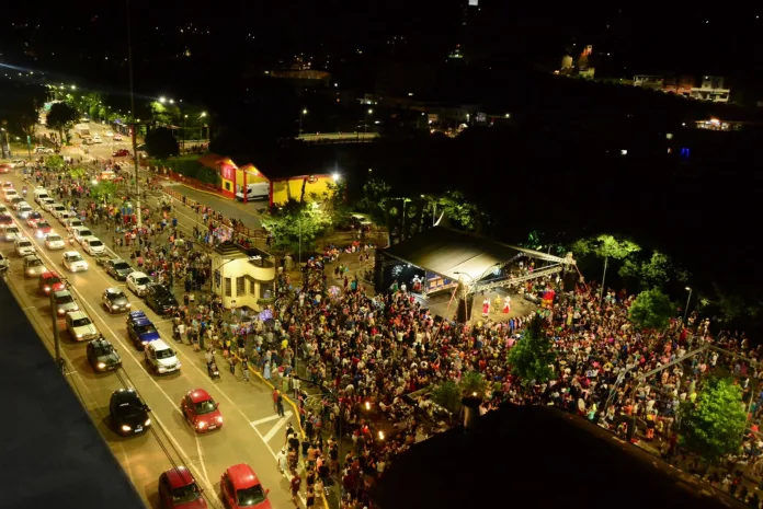 Natal em Videira: acendimento das luzes marca a abertura da programação