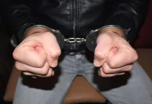 Homem é preso por ameaçar a esposa em Videira