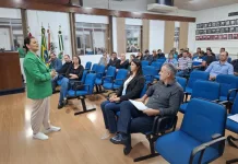 Técnicos e produtores de leite debatem os desafios do setor