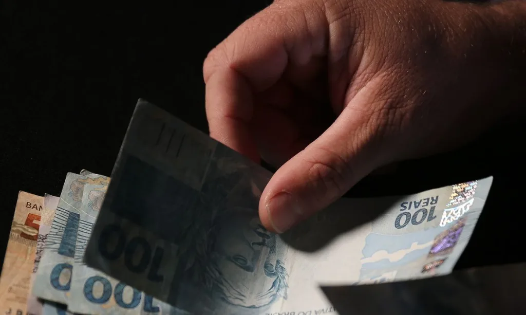 Portaria reajusta benefícios do INSS acima do mínimo