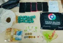 Polícia Militar realiza prisões por tráfico de drogas em Fraiburgo