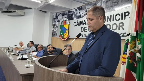 Alvair Vargas Ramos assume cadeira na Câmara de Caçador