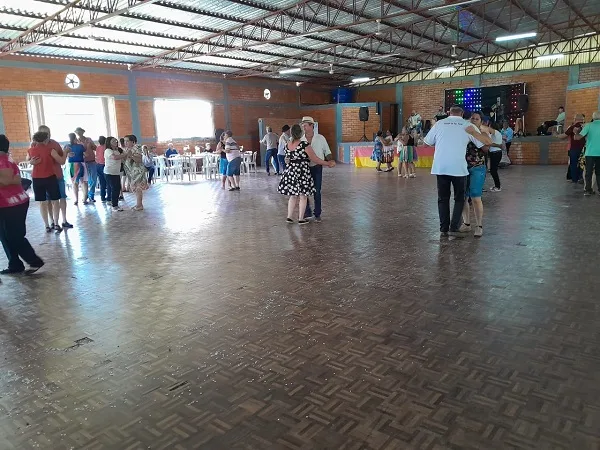 Clube da Terceira Idade de Macieira promove Baile de Carnaval