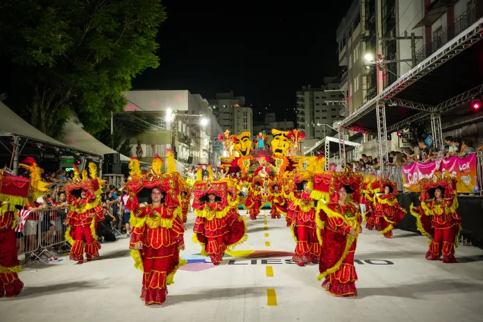 Carnaval catarinense têm cultura e alegria