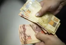 Presidente sanciona aumento do salário mínimo para R$ 1.518