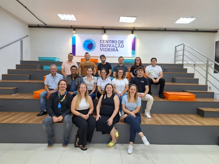 Startups locais se reúnem com analistas do Sebrae em Videira
