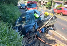 SC-135 tem acidente entre carro e carreta em Tangará