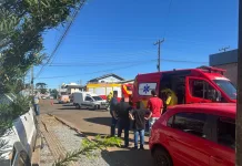 Colisão de carro e camionete em Campos Novos