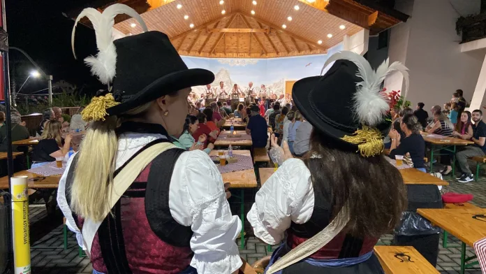 Banda dos Tiroleses encerra Sommer Konzerte em Treze Tílias