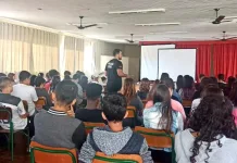 DPCAMI realiza palestra para jovens de Videira