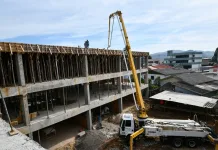 Obras na Escola Waldemar Kleinubing estão em pleno vapor