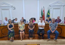 Câmara homenageia os servidores mais antigos de Iomerê