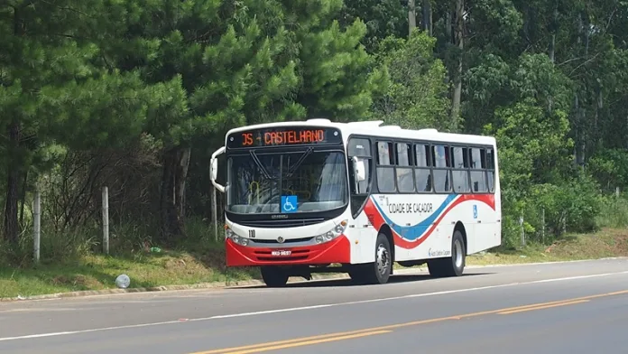 Expo Caçador tem ônibus gratuito em todos os dias de festa
