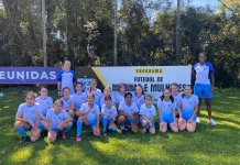 Projeto “Futebol para Meninas e Mulheres” recebe uniformes do Avaí Kindermann