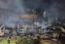 Corpo de Bombeiros combate incêndio em Fraiburgo