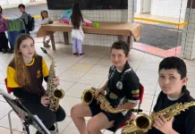 Músicos do Contestado prepara banda sinfônica em Timbó Grande