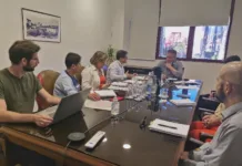 Magistério catarinense deve paralisar as atividades nesta terça (23)