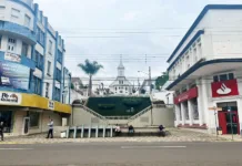 Prefeitura de Caçador instala ponto de ônibus no Largo Caçanjurê