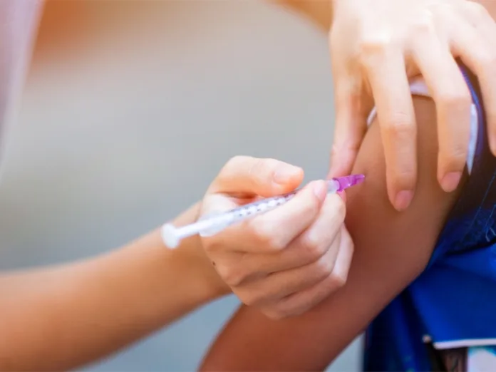 SC recebe verba de R$ 5 mi para vacinação em escolas