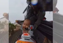 Bebê é resgatado de enchente no RS pelo telhado da casa