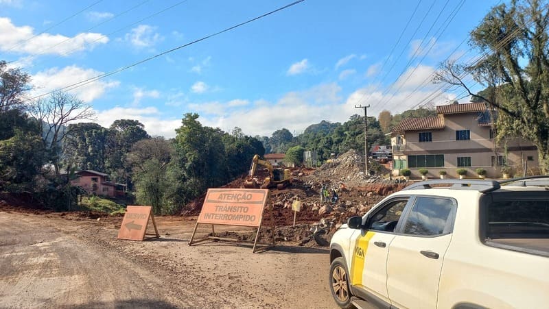 Obras na SC-135 em Pinheiro Preto seguem em ritmo acelerado