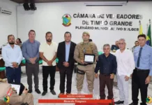 Policiais recebem homenagem da Câmara de Timbó Grande