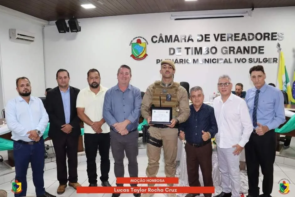 Policiais Militares e Civis recebem homenagem da Câmara de Timbó Grande