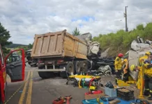 Dois mortos e um ferido grave em acidente na BR-282