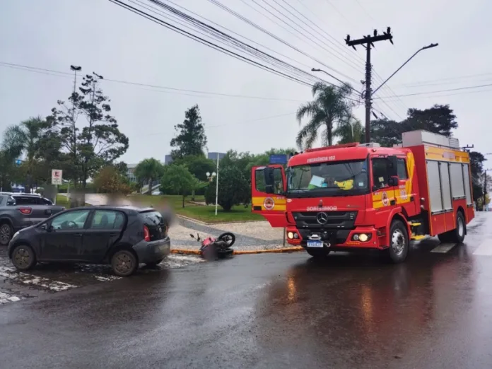 Colisão frontal deixa mulher ferida em Fraiburgo