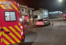 Homem fica ferido após colisão frontal em Videira