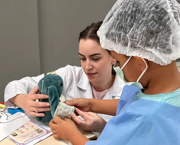 Acadêmicos realizam trabalho sobre internação hospitalar infantil