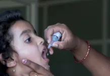 Inicia a campanha de vacinação contra a poliomielite