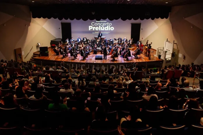 Orquestra Sinfônica de Caçador encanta 700 pessoas no Concerto Prelúdio