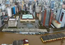 RS chega a duas semanas de temporais e cheias